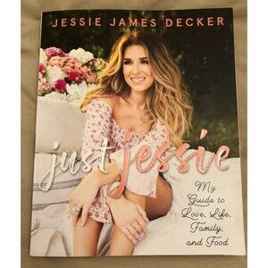 JUST JESSIE ( JESSIE JAMES DECKER) BOOK